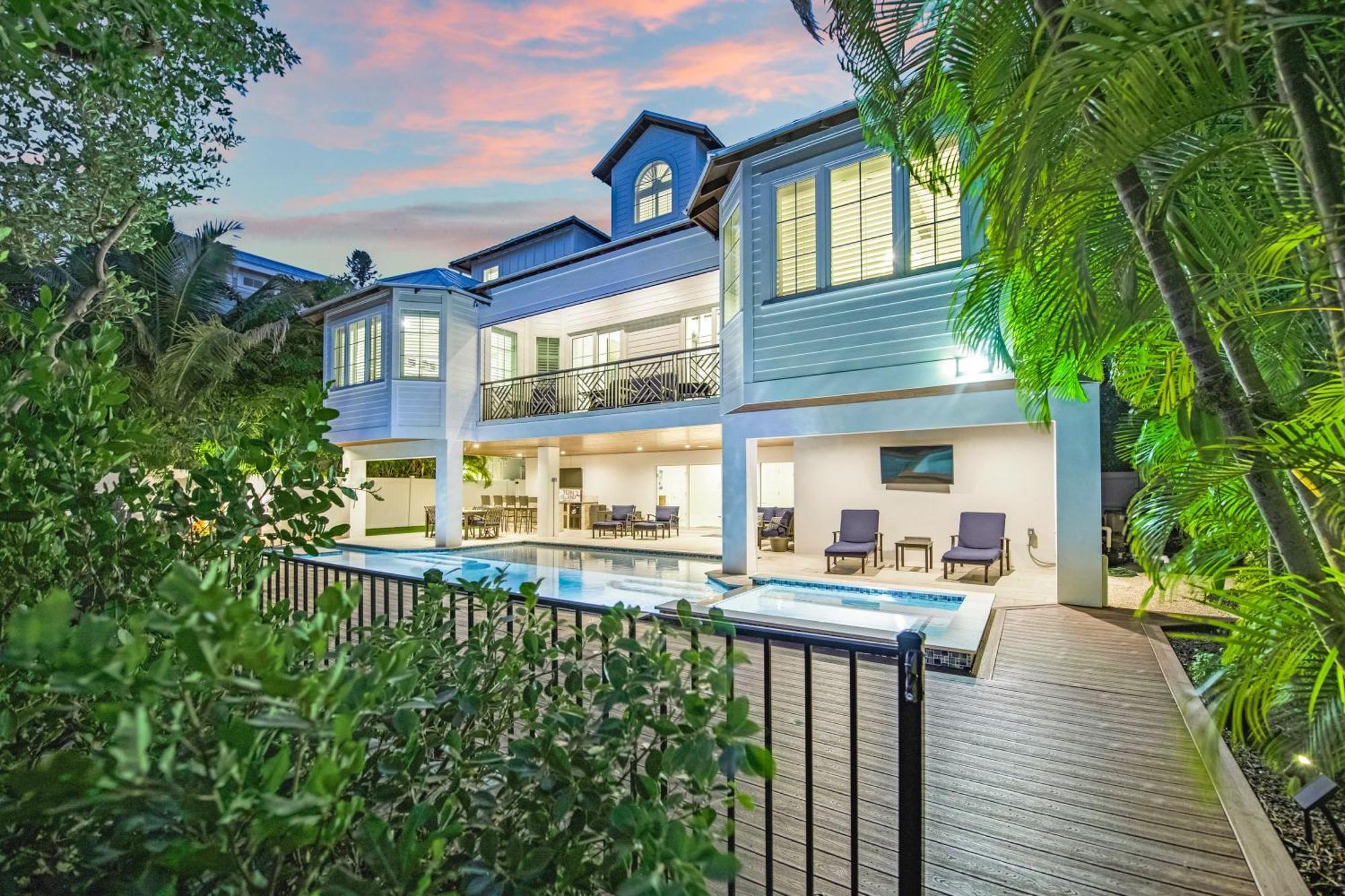 Tern Key - New Luxury Canal Front Home With Pool Spa Dock Close To Bean Point Pine Ave Anna Maria Eksteriør bilde